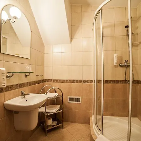 Piwnica Rycerska Kety Apartment Room photo